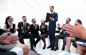 CURSO PARA EL LIDERAZO PERSONAL Y COMUNICACIÓN EFECTIVA