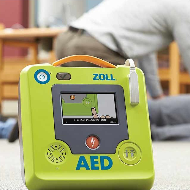CURSO USO DESFIBRILADOR ZOLL